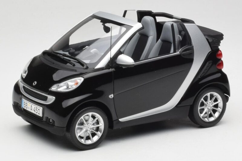 Smart Fortwo カブリオ W451 ブラック & シルバー Minichamps 1:18 Q0022566V001C18Q00 メタル