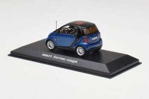 Smart Fortwo Coupe Aqua ブルー Metallic & ブラック Minichamps 1:43 Q0022558V001C77Q00 メタル - 画像 3/4