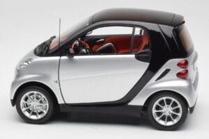 Smart Fortwo クーペ W451 シルバー & ブラック Minichamps 1:18 Q0022528V001C75Q00 メタル - 画像 4/8