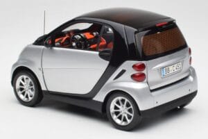 Smart Fortwo クーペ W451 シルバー & ブラック Minichamps 1:18 Q0022528V001C75Q00 メタル - 画像 7/8