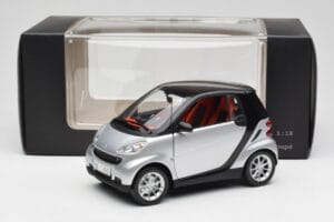 Smart Fortwo クーペ W451 シルバー & ブラック Minichamps 1:18 Q0022528V001C75Q00 メタル - 画像 8/8