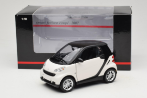 Smart Fortwo 451 Coupe ホワイト ブラック Minichamps 1:18 150036302 メタル - 画像 8/8