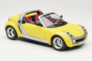 Smart Roadster 452 イエロー Bburago 1:18 34099-M2 メタル - 画像 6/8