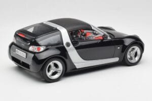 Smart Roadster ダークブルー Bburago 1:18 34917 メタル - 画像 3/8
