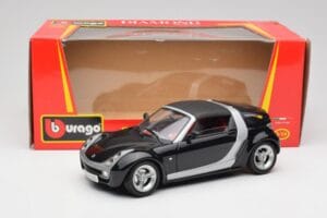 Smart Roadster ダークブルー Bburago 1:18 34917 メタル - 画像 8/8