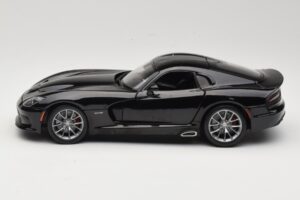 SRT Viper GTS ブラック Maisto 1:18 31128 メタル - 画像 4/8