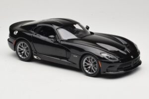 SRT Viper GTS ブラック Maisto 1:18 31128 メタル - 画像 6/8