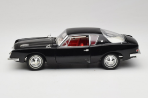 Studebaker Avanti ブラック Signature Models 1:18 STUDEBAKER001 メタル - 画像 4/8