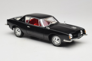 Studebaker Avanti ブラック Signature Models 1:18 STUDEBAKER001 メタル - 画像 6/8