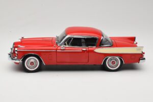 Studebaker Golden Hawk Apache Red Motor City 1:18 80009 メタル - 画像 4/8