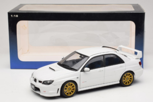 Subaru Impreza WRX STi GD ホワイト AUTOart 1:18 78682 メタル - 画像 8/8