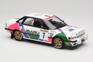 Subaru Legacy RS BC5 Group A #7 C. McRae / D. Ringer Rally Sweden 1992 Otto 1:18 OT1158 レジン - 画像 4/6