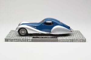 Talbot-Lago T150 C-SS クーペ ブルー シルバー Minichamps 1:18 107117122 レジン - 画像 3/6