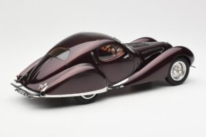 Talbot-Lago T150 C-SS Figoni & Falaschi Teardrop ダークボルドーメタリック CMC 1:18 M-179 メタル - 画像 5/6