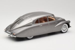 Tatra 87 グレー MCG 1:18 MCG18068 メタル - 画像 2/6