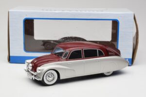Tatra 87 シルバー & ダークレッド MCG 1:18 MCG18067 メタル - 画像 6/6