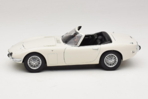 Toyota 2000 GT カブリオレ ホワイト James Bond Collection AUTOart 1:18 78731 メタル - 画像 4/8