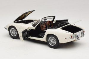 Toyota 2000 GT カブリオレ ホワイト James Bond Collection AUTOart 1:18 78731 メタル - 画像 5/8