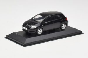 Toyota Auris E150 ブラック Minichamps 1:43 TOYOTA004 メタル - 画像 2/4
