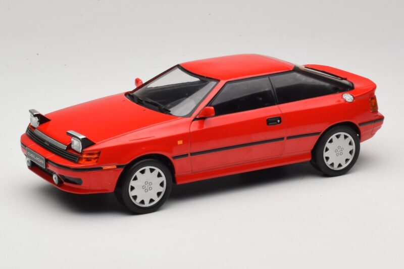 Toyota Celica GT-Four ST165 レッド IXO 1:18 18CMC001 メタル