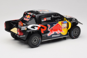 Toyota GR DKR Hilux Evo #206 L. Moraes / A. Monleon Rally Dakar 2024 IXO 1:18 18RMC238A メタル - 画像 2/6