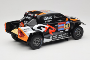 Toyota GR DKR Hilux Evo #211 H. Lategan / B. Cummings Rally Dakar 2025 IXO 1:18 18RMC237 メタル - 画像 2/6