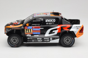 Toyota GR DKR Hilux Evo #211 H. Lategan / B. Cummings Rally Dakar 2025 IXO 1:18 18RMC237 メタル - 画像 3/6