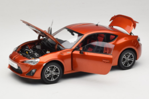 Toyota GT86 レッド Century Dragon 1:18 CD01 メタル - 画像 2/8