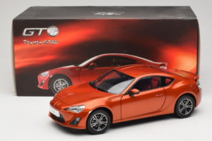 Toyota GT86 レッド Century Dragon 1:18 CD01 メタル - 画像 8/8