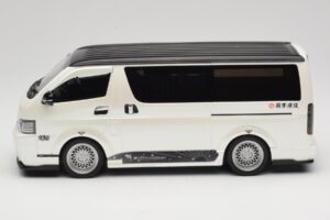 Toyota Hiace Super GL Pearl White Otto 1:18 OT1136 レジン - 画像 3/6