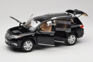 Toyota Highlander XU40 ブラック Paudi Model 1:18 2043612-B1 メタル - 画像 2/8