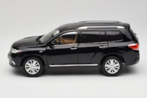 Toyota Highlander XU40 ブラック Paudi Model 1:18 2043612-B1 メタル - 画像 4/8