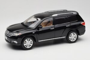 Toyota Highlander XU40 ブラック Paudi Model 1:18 2043612-B1 メタル