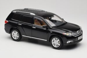 Toyota Highlander XU40 ブラック Paudi Model 1:18 2043612-B1 メタル - 画像 6/8