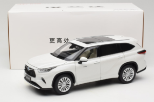 Toyota Highlander XU70 ホワイト OEM 1:18 26071-2011 メタル - 画像 8/8
