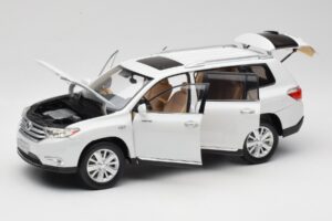 Toyota Highlander XU40 ホワイト Paudi Model 1:18 2043612-W1 メタル - 画像 2/8