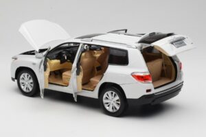 Toyota Highlander XU40 ホワイト Paudi Model 1:18 2043612-W1 メタル - 画像 5/8