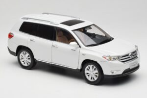 Toyota Highlander XU40 ホワイト Paudi Model 1:18 2043612-W1 メタル - 画像 6/8