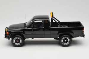 Toyota Hilux N60 SR5 Pickup ブラック Otto 1:18 OT481B レジン - 画像 3/6