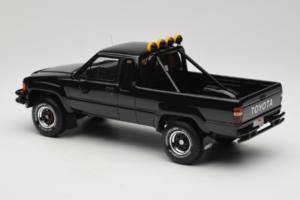 Toyota Hilux N60 SR5 Pickup ブラック Otto 1:18 OT481B レジン - 画像 5/6