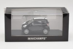 Toyota iQ ブラック & ホワイト ジュネーブモーターショー 2009 Minichamps 1:43 400166801 メタル - 画像 4/4