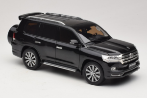 Toyota Land Cruiser LC200 ブラック Kengfai 1:18 KF024-13 メタル - 画像 6/8