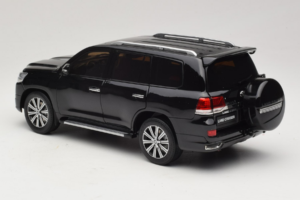Toyota Land Cruiser LC200 ブラック Kengfai 1:18 KF024-13 メタル - 画像 7/8