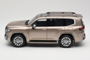 Toyota Land Cruiser LC300 ZX ゴールド LCD 1:18 LCD18013-ZX-GO メタル - 画像 4/8