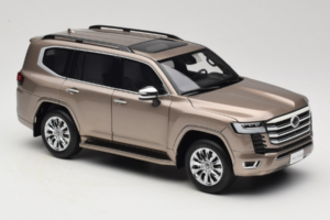 Toyota Land Cruiser LC300 ZX ゴールド LCD 1:18 LCD18013-ZX-GO メタル - 画像 6/8