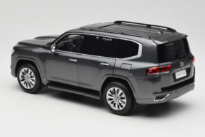Toyota Land Cruiser LC300 ZX グレー LCD 1:18 LCD18013-ZX-GR メタル - 画像 7/8