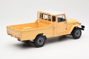 Toyota Land Cruiser Pickup ベージュ Kyosho 1:18 08958BE メタル - 画像 3/8
