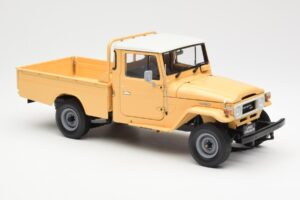 Toyota Land Cruiser Pickup ベージュ Kyosho 1:18 08958BE メタル - 画像 6/8