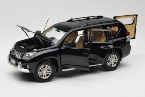Toyota Land Cruiser Prado J150 ブラック Paudi Model 1:18 623132-BK メタル - 画像 2/8