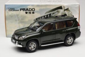 Toyota Land Cruiser Prado J150 グリーン Paudi Model 1:18 623132-GR メタル - 画像 8/8